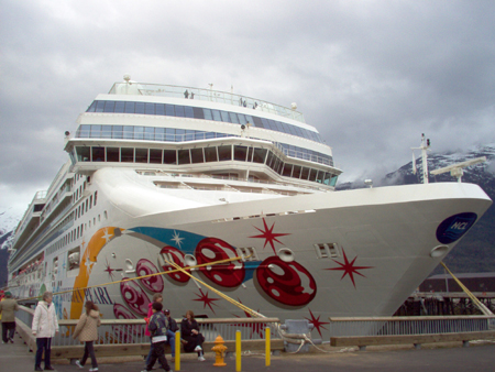 Bow of the Norwegian Pearl over the Pier